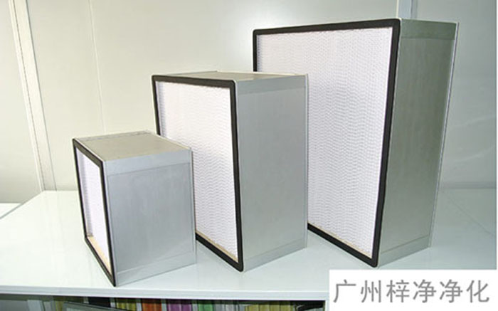 F-S有隔板中效空氣過濾器主要用于制藥、電子、食品廠房中潔凈/空調/通風系統的中級過濾。